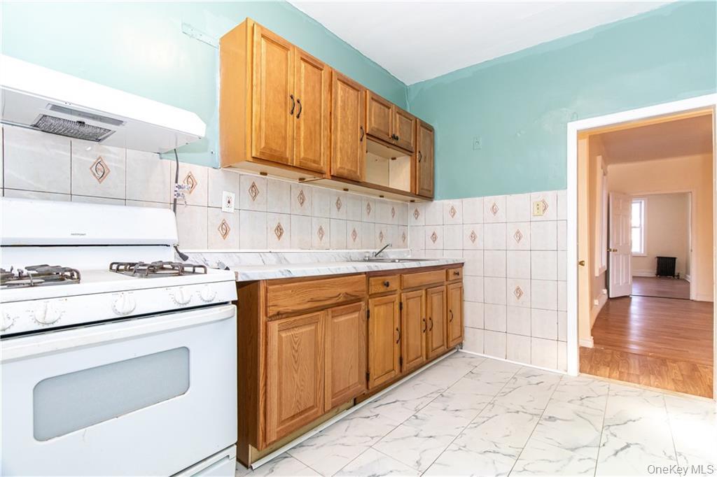 Single Family Fulton  Brooklyn, NY 11208, MLS-945188-14