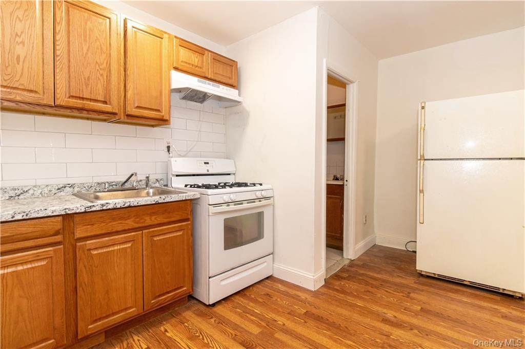 Single Family Fulton  Brooklyn, NY 11208, MLS-945188-18