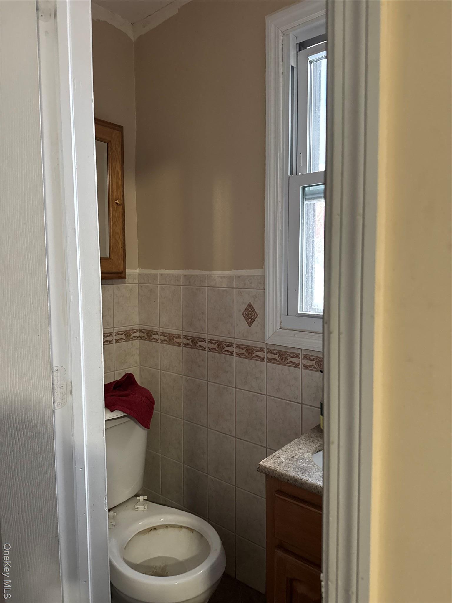 Single Family Deerfield  Queens, NY 11691, MLS-945199-24