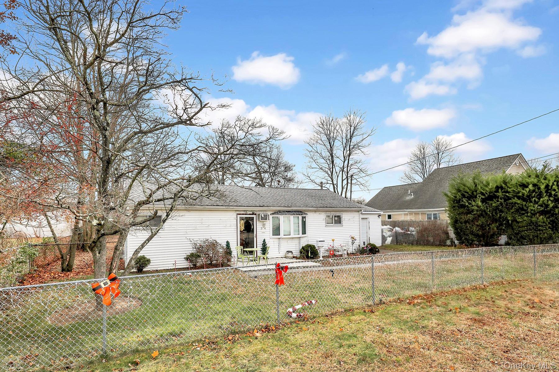 Single Family Tamarack  Suffolk County, NY 11722, MLS-945202-2