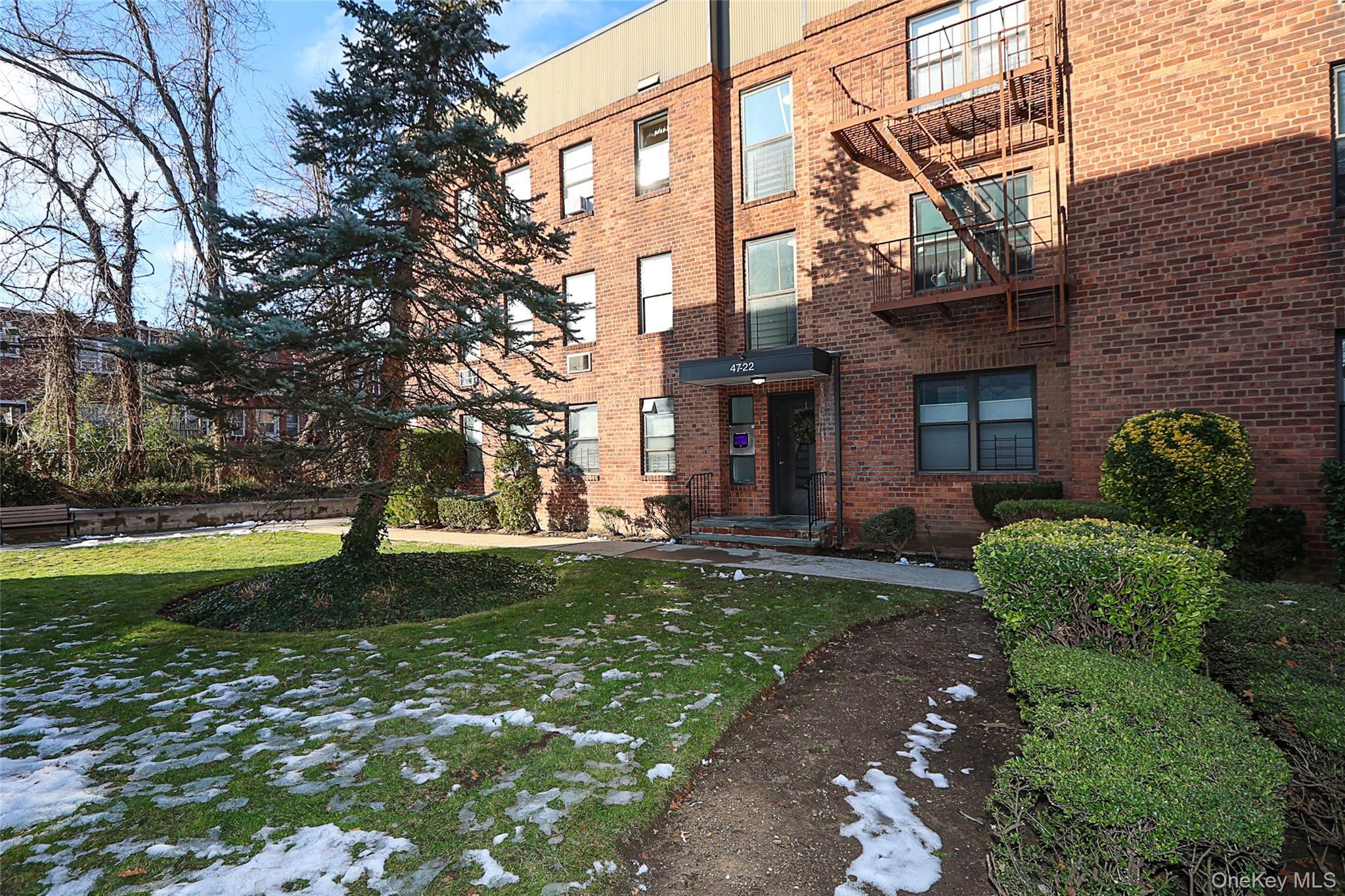 Coop 215 Place  Queens, NY 11361, MLS-945205-23