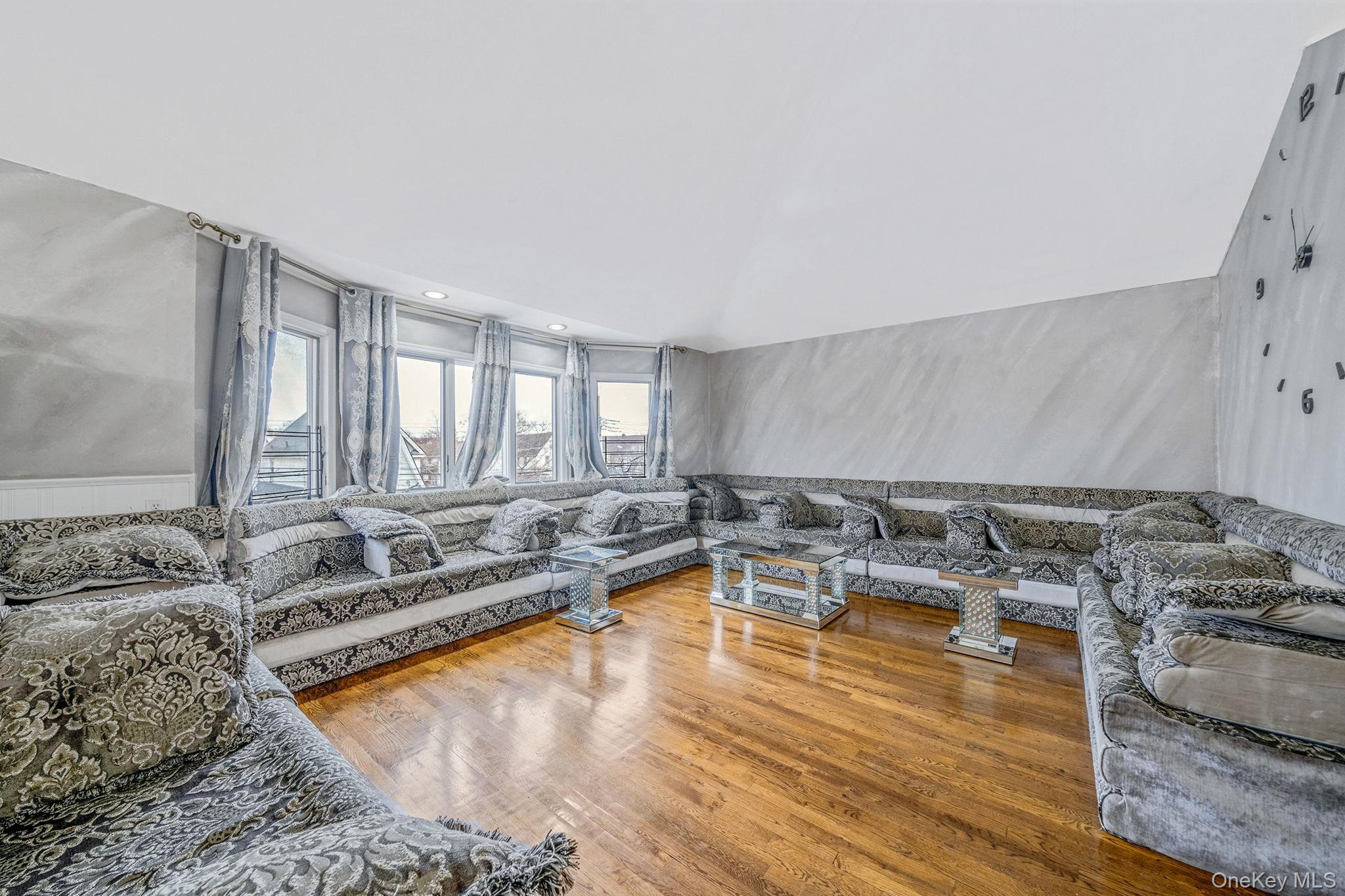 Single Family 159th  Queens, NY 11432, MLS-945208-4