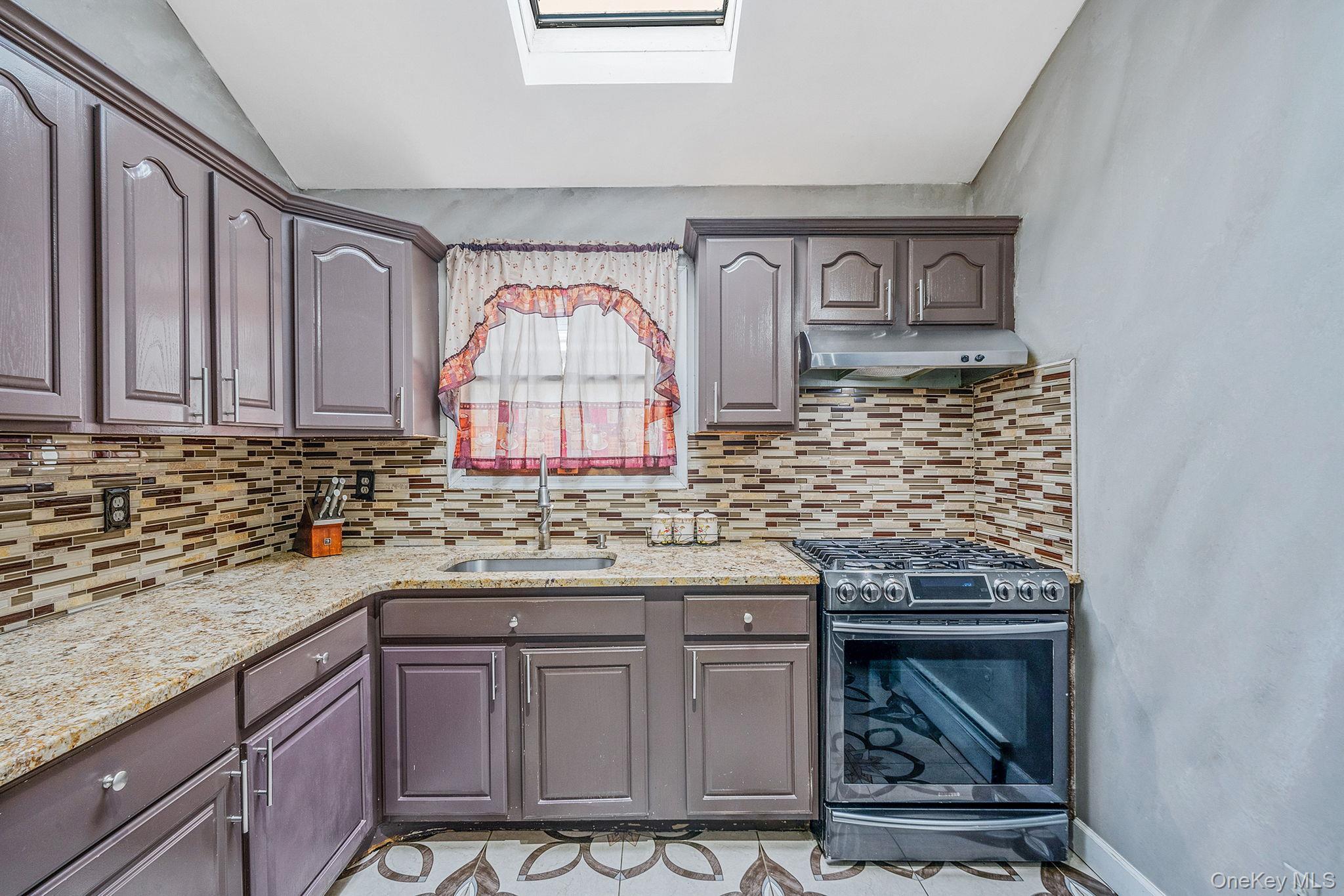 Single Family 159th  Queens, NY 11432, MLS-945208-8