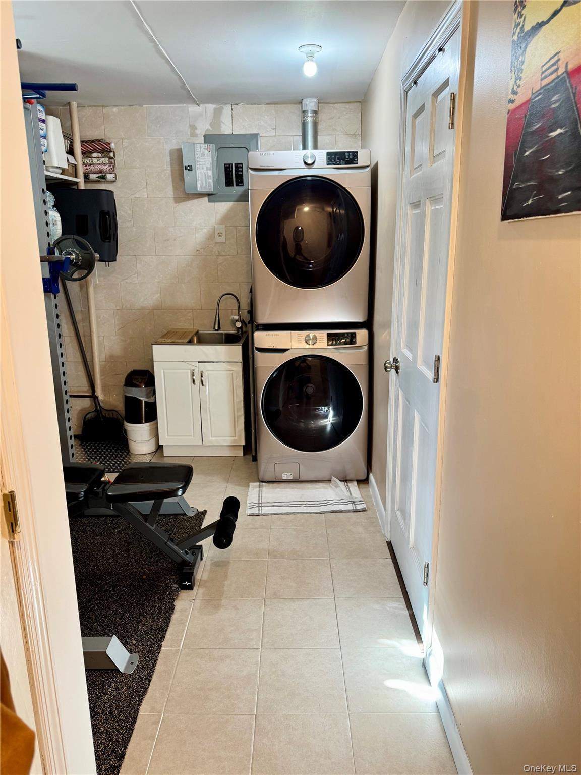 Single Family 113th  Queens, NY 11433, MLS-945217-19