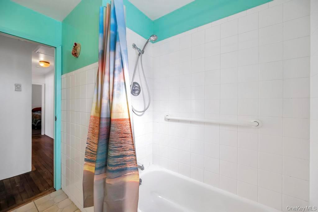 Single Family Baldwin  Suffolk County, NY 11706, MLS-945219-21