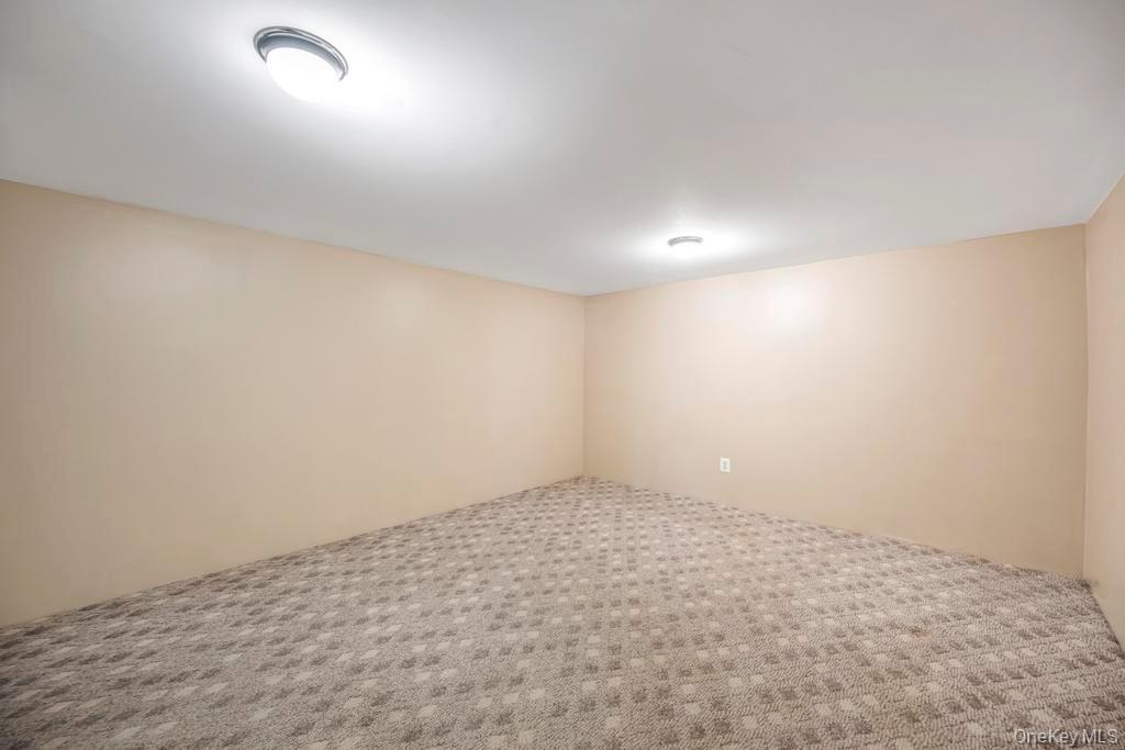 Single Family Baldwin  Suffolk County, NY 11706, MLS-945219-27