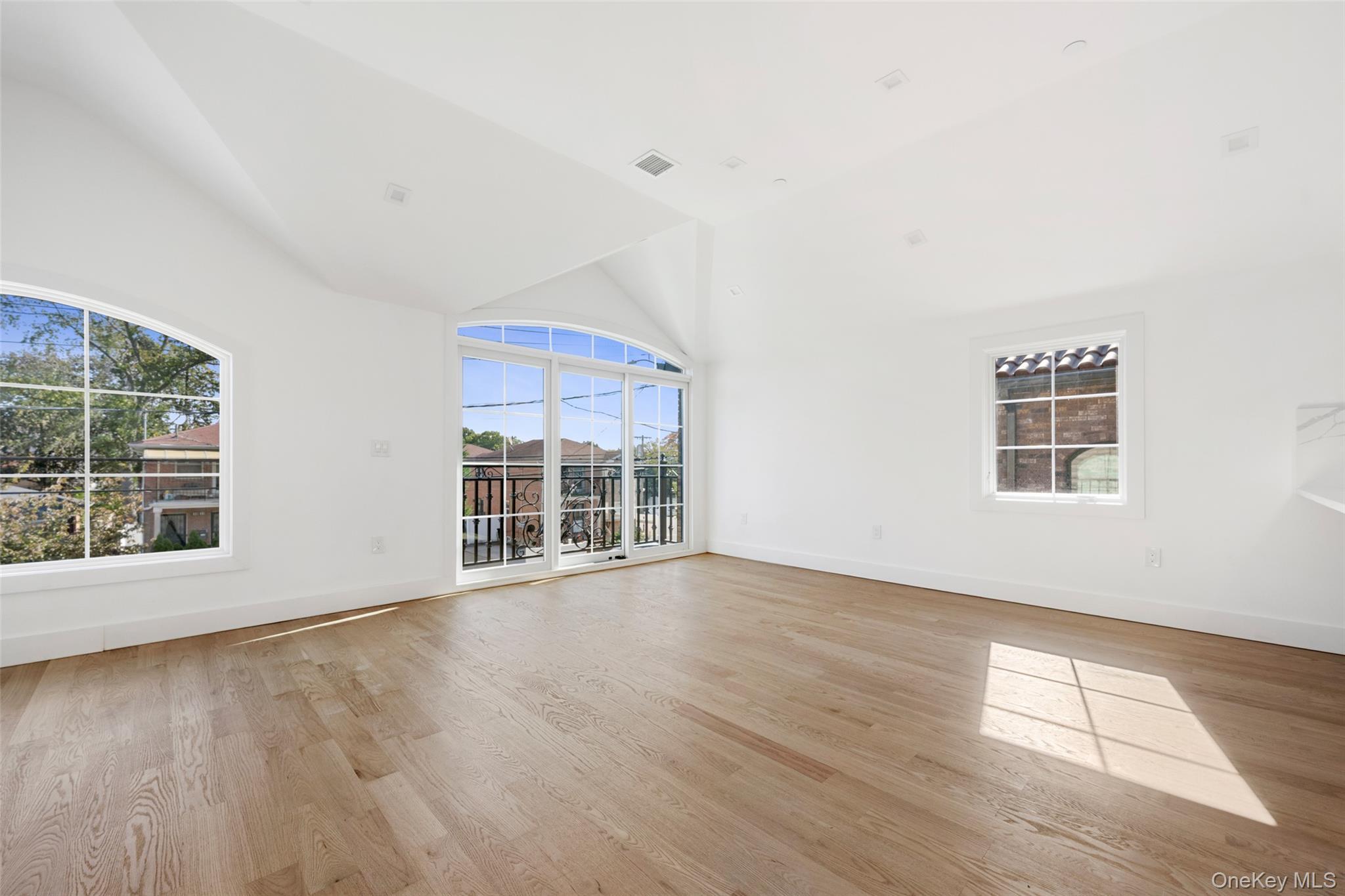 Single Family 215th  Queens, NY 11361, MLS-945223-12