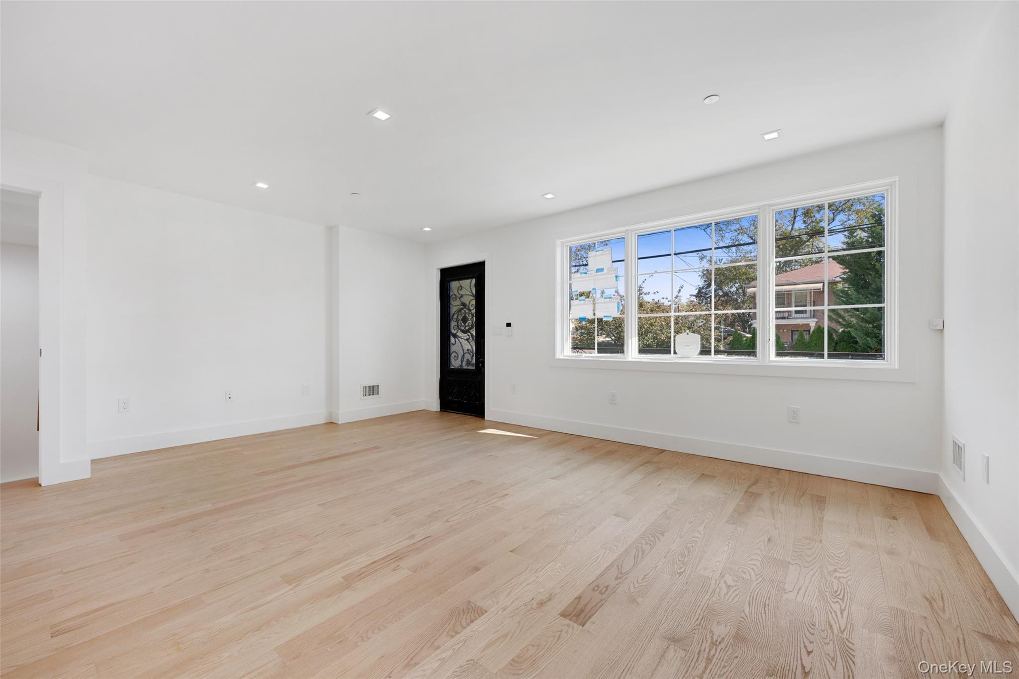 Single Family 215th  Queens, NY 11361, MLS-945223-15