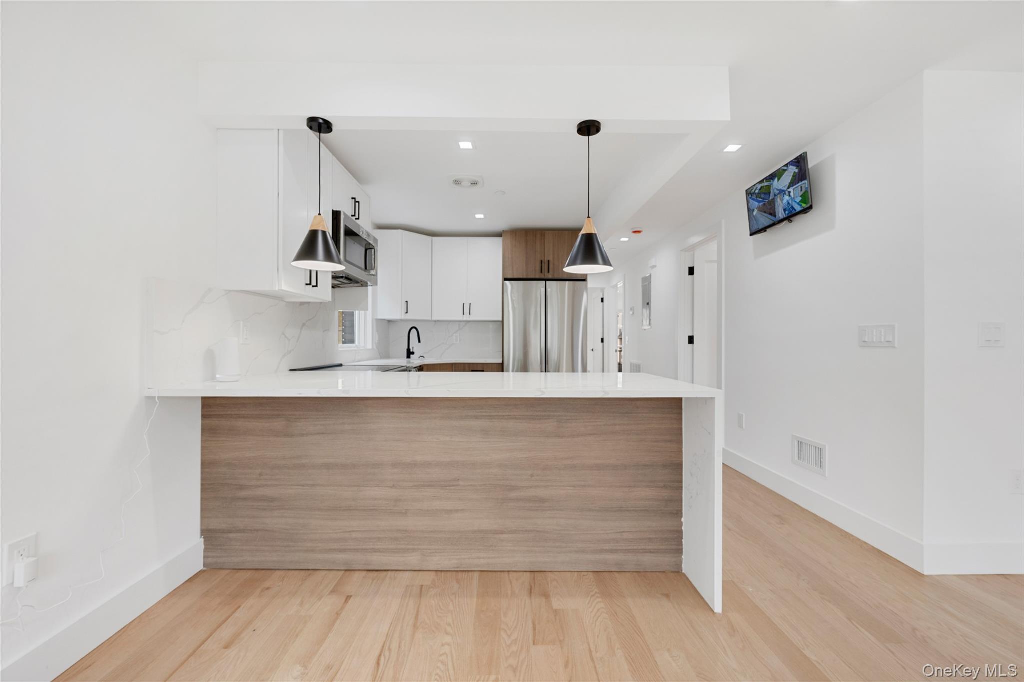 Single Family 215th  Queens, NY 11361, MLS-945223-18