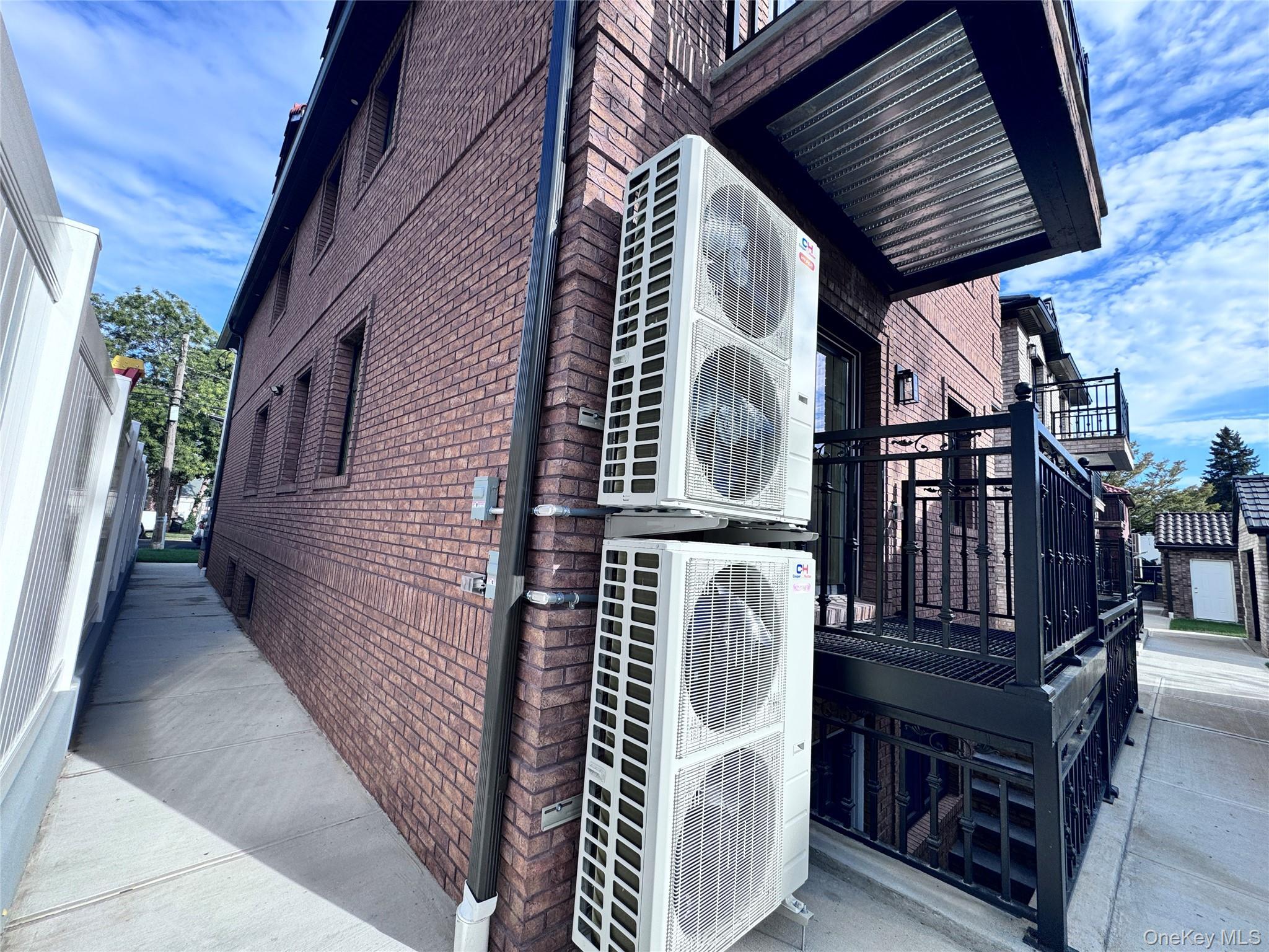 Single Family 215th  Queens, NY 11361, MLS-945223-3