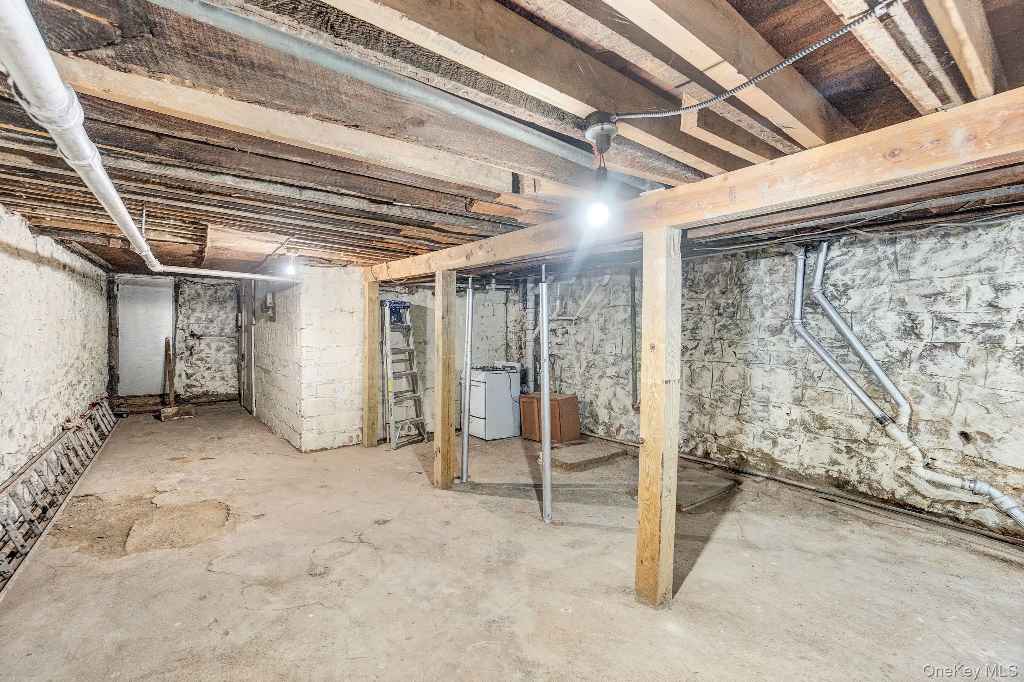 Single Family College  Bronx, NY 10456, MLS-945225-32