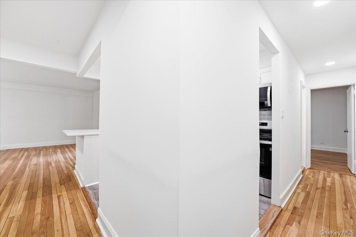 Coop Greystone  Bronx, NY 10463, MLS-945230-5