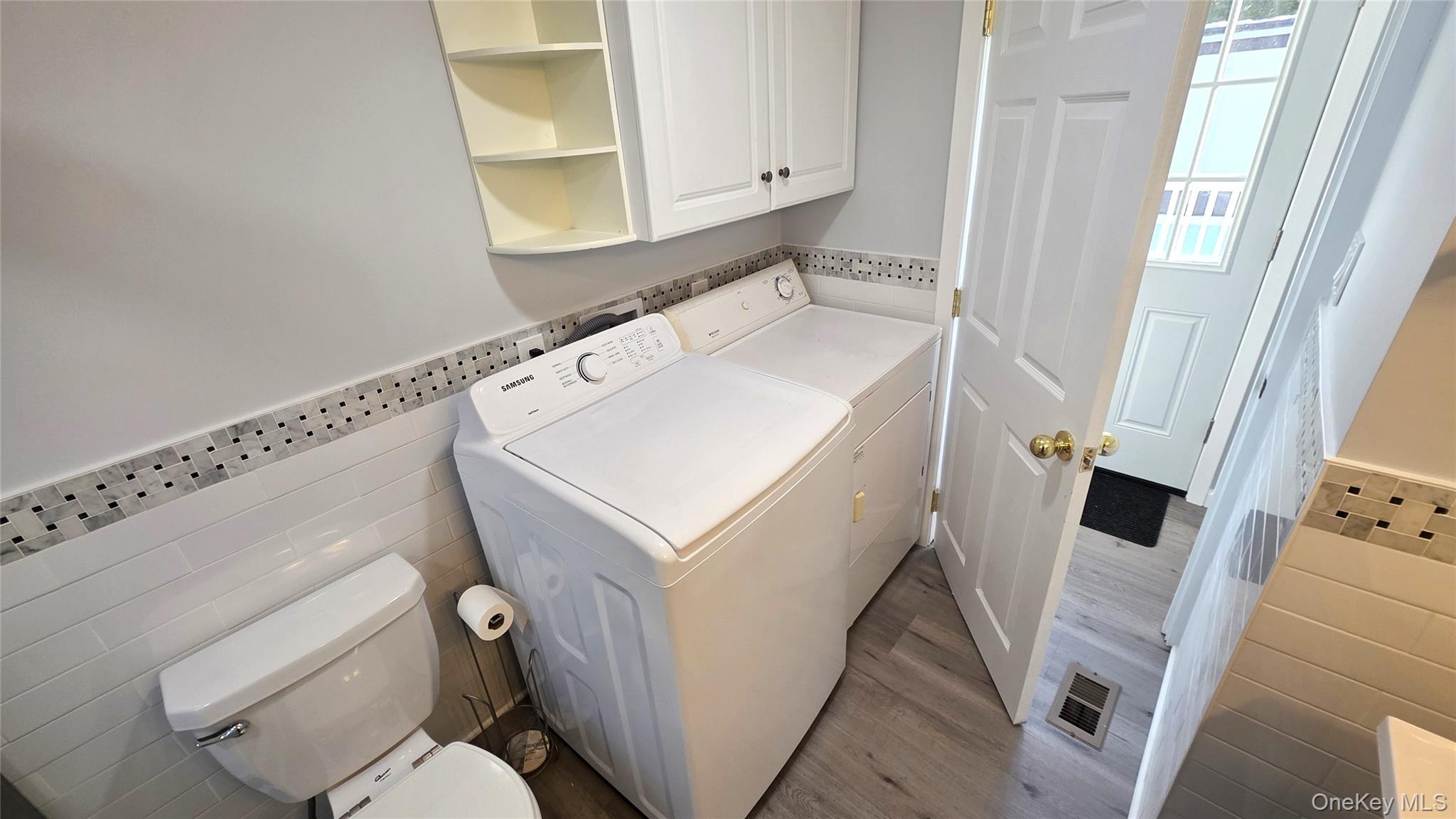 Single Family Buttercup Suffolk County, NY 11716, MLS-945242-11