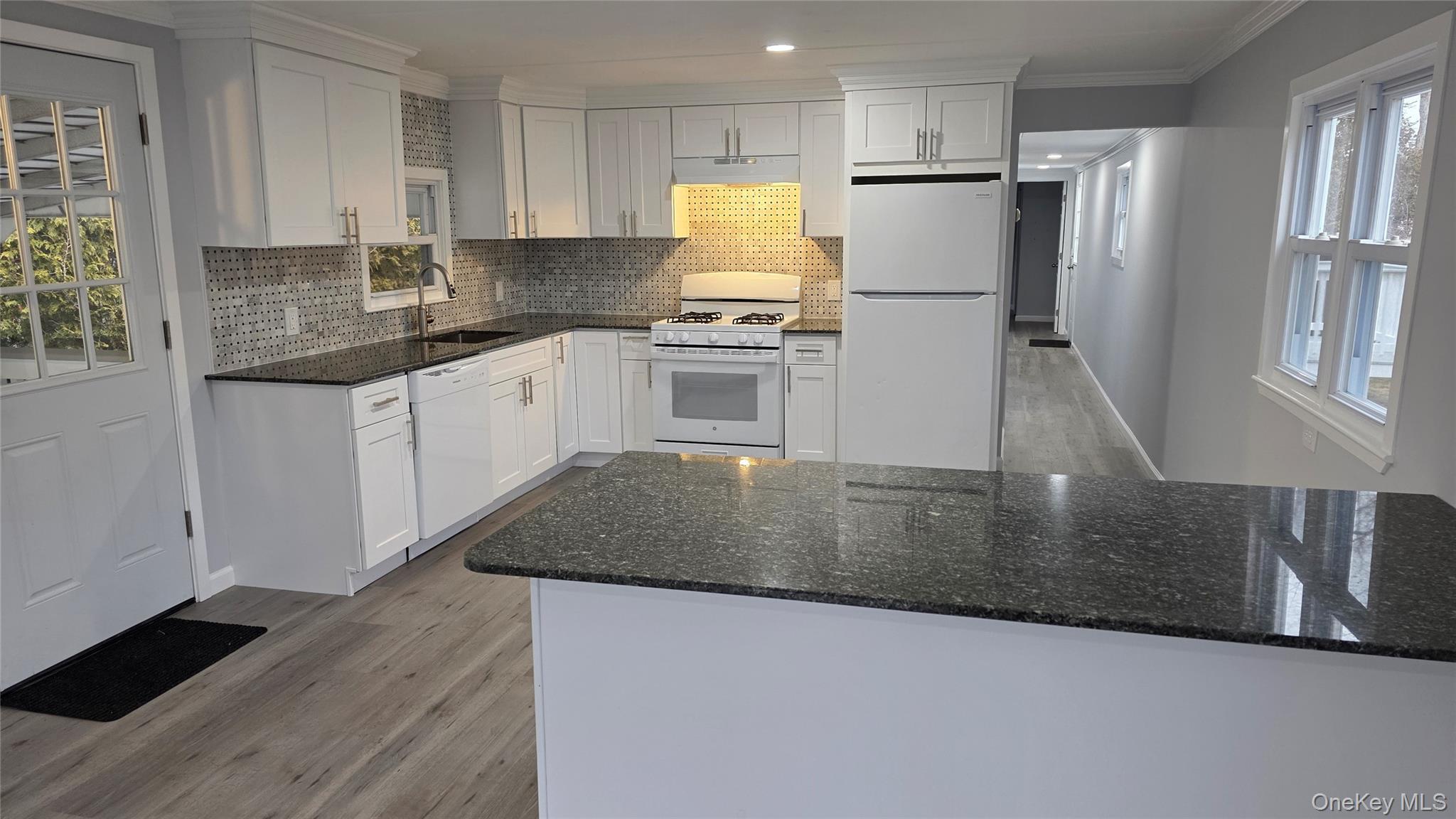 Single Family Buttercup Suffolk County, NY 11716, MLS-945242-2