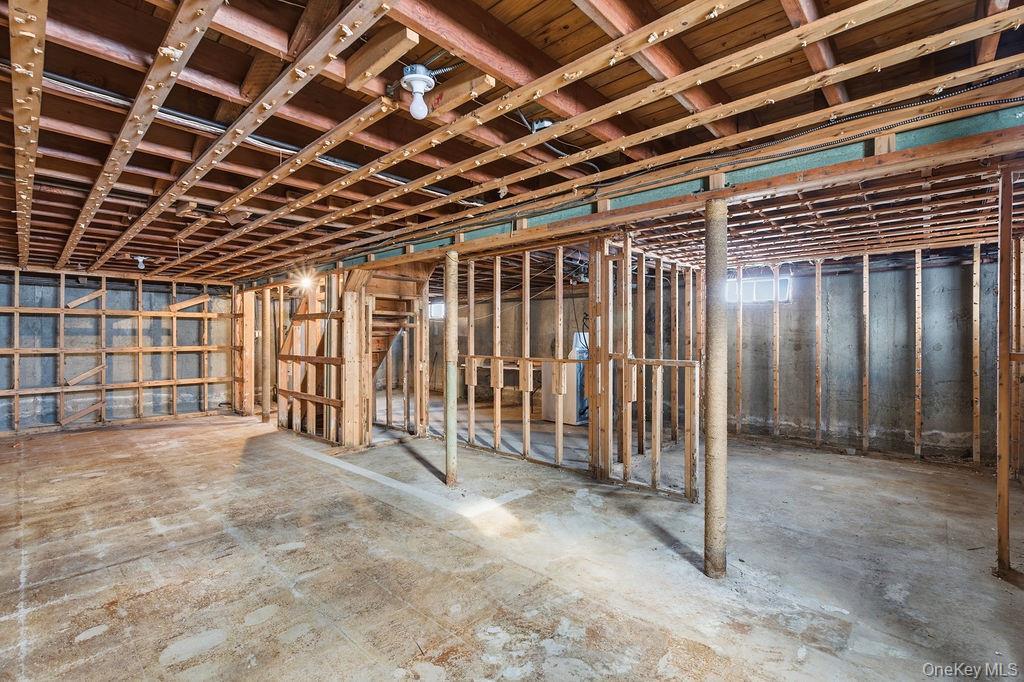 Single Family 84th Queens, NY 11414, MLS-945262-21