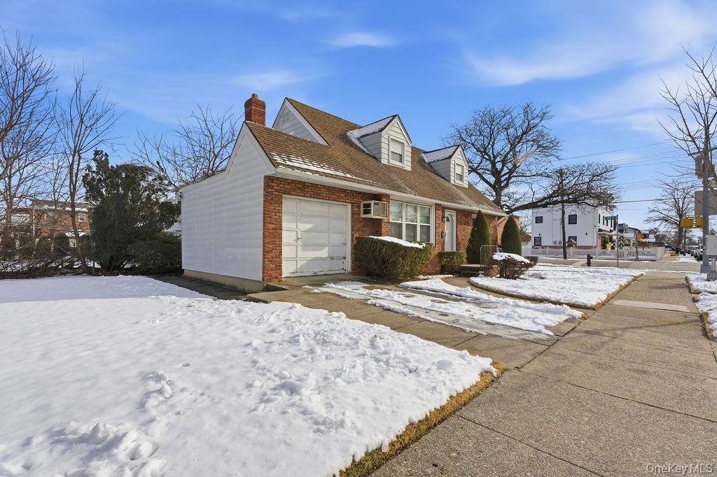 Single Family 84th Queens, NY 11414, MLS-945262-24