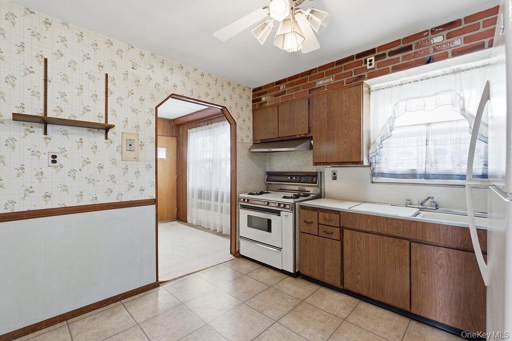 Single Family 84th Queens, NY 11414, MLS-945262-9