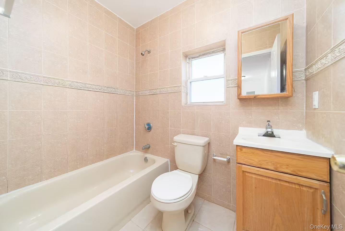 Single Family 80th  Queens, NY 11370, MLS-945292-4