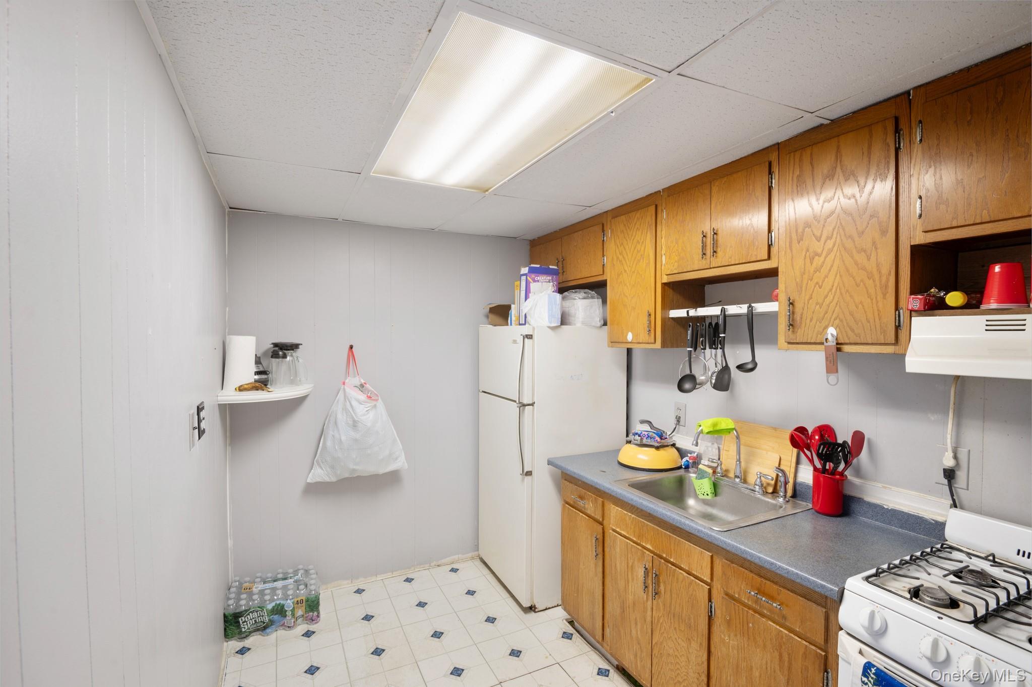 Single Family Samsondale  Rockland County, NY 10993, MLS-945293-12