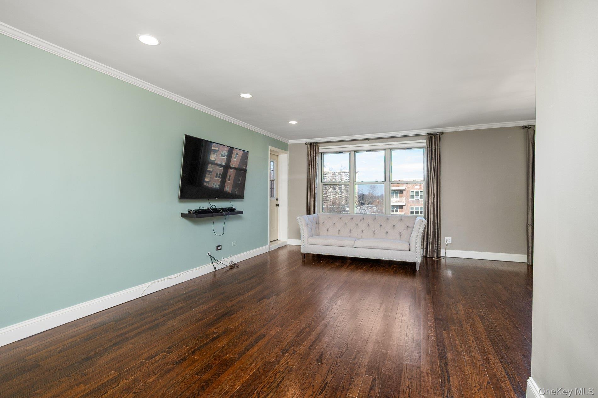 Coop Bell Boulevard Queens, NY 11360, MLS-945348-5