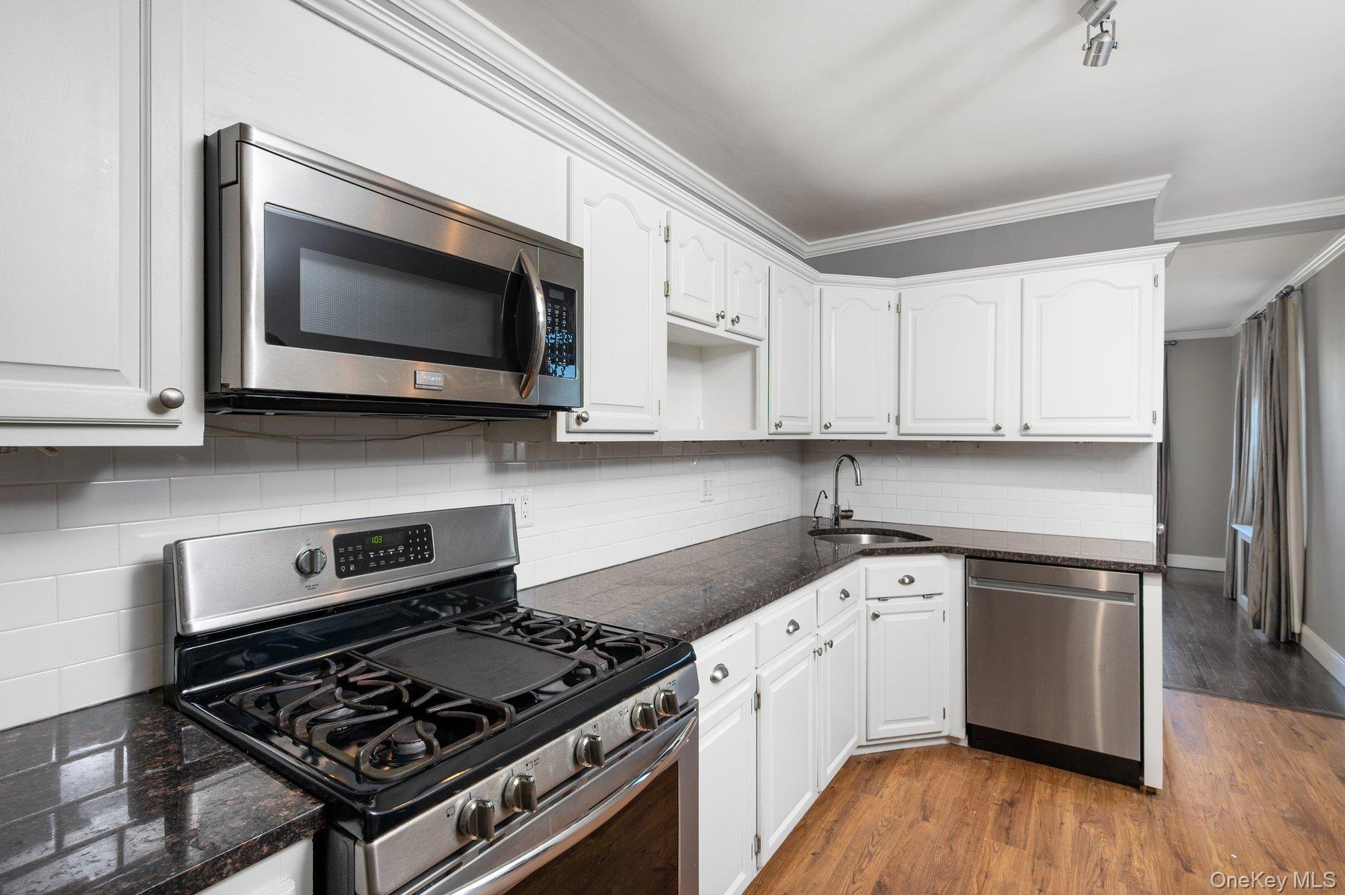 Coop Bell Boulevard Queens, NY 11360, MLS-945348-9