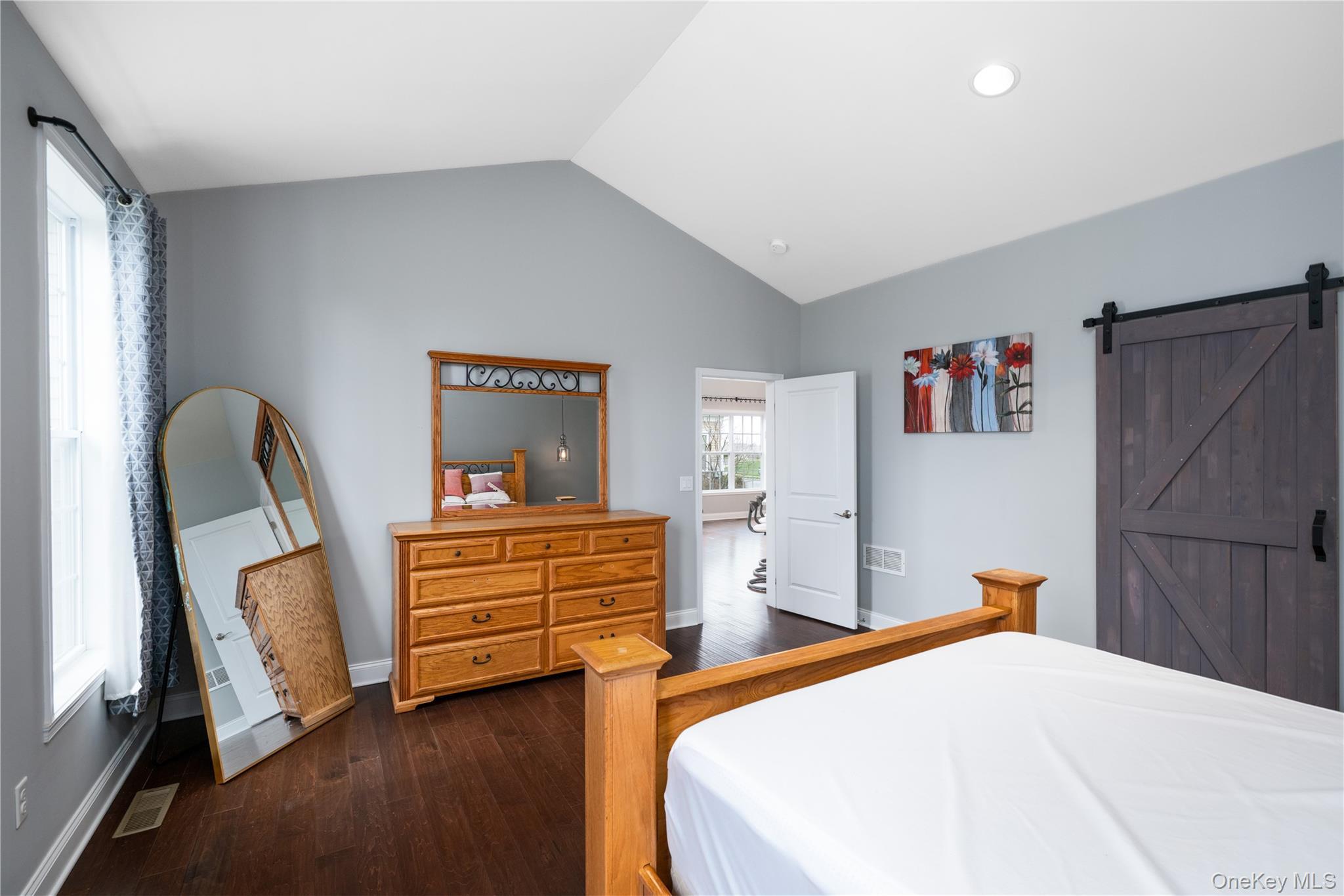 Condo Dutch  Dutchess County, NY 12590, MLS-945353-17