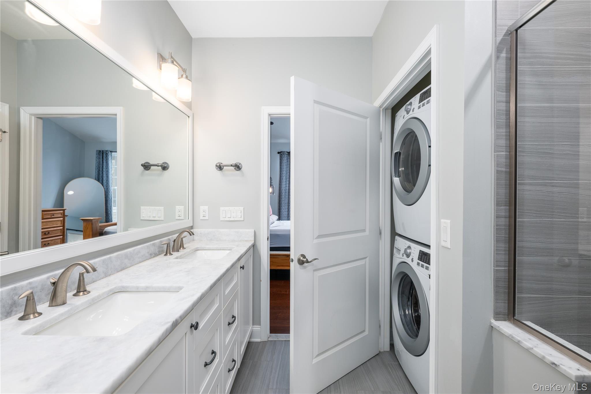 Condo Dutch  Dutchess County, NY 12590, MLS-945353-18