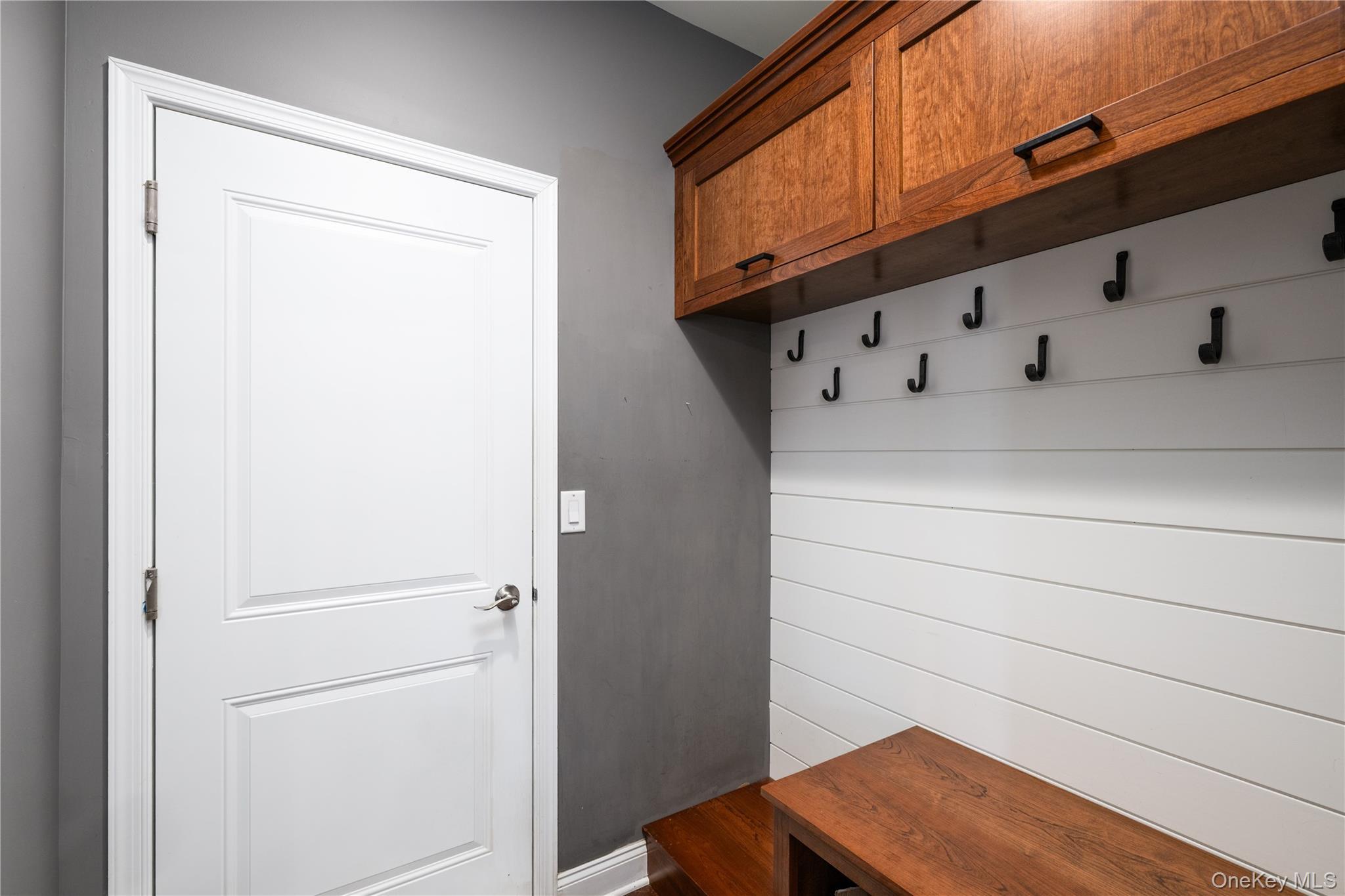 Condo Dutch  Dutchess County, NY 12590, MLS-945353-20