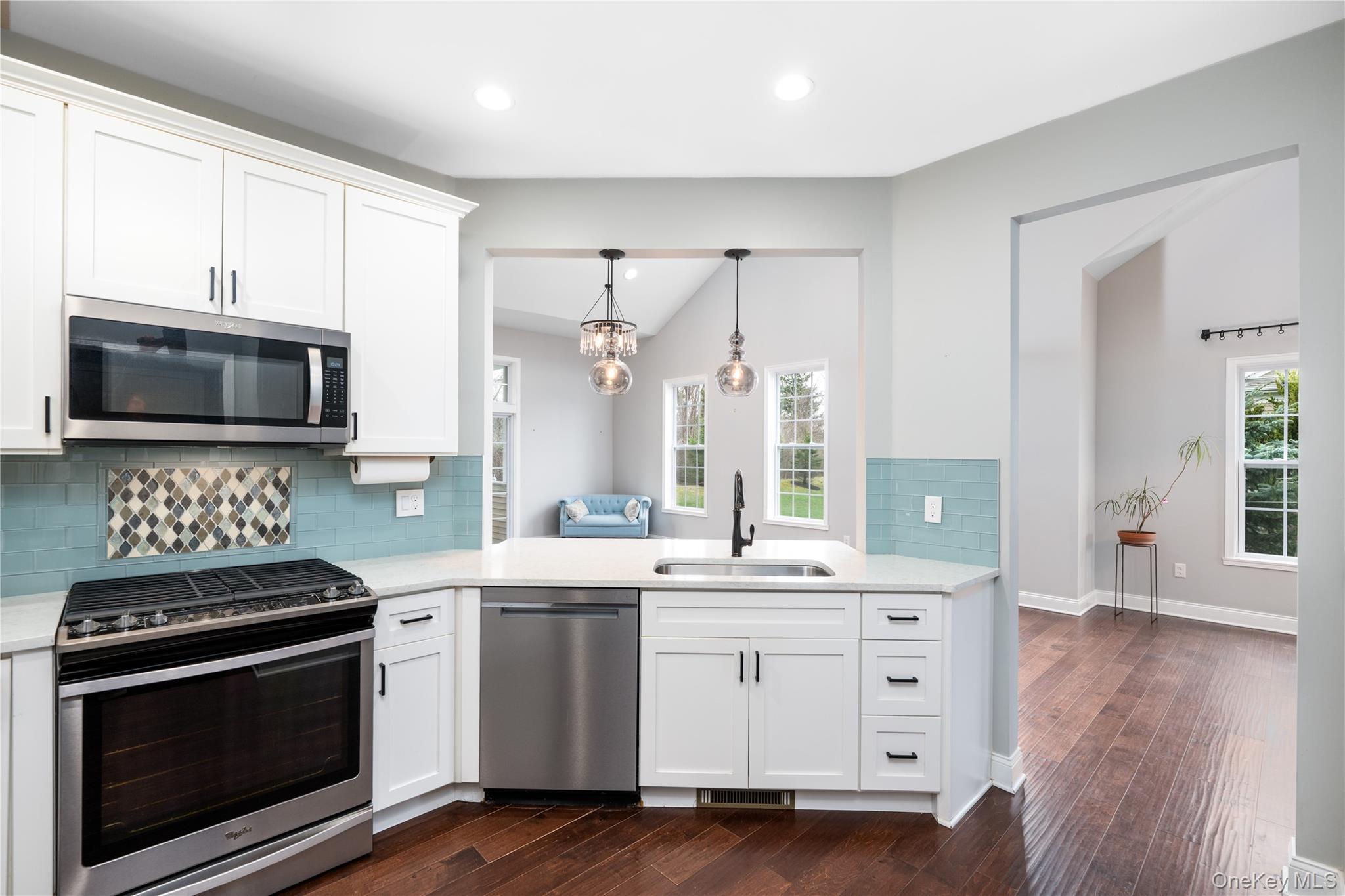 Condo Dutch  Dutchess County, NY 12590, MLS-945353-21