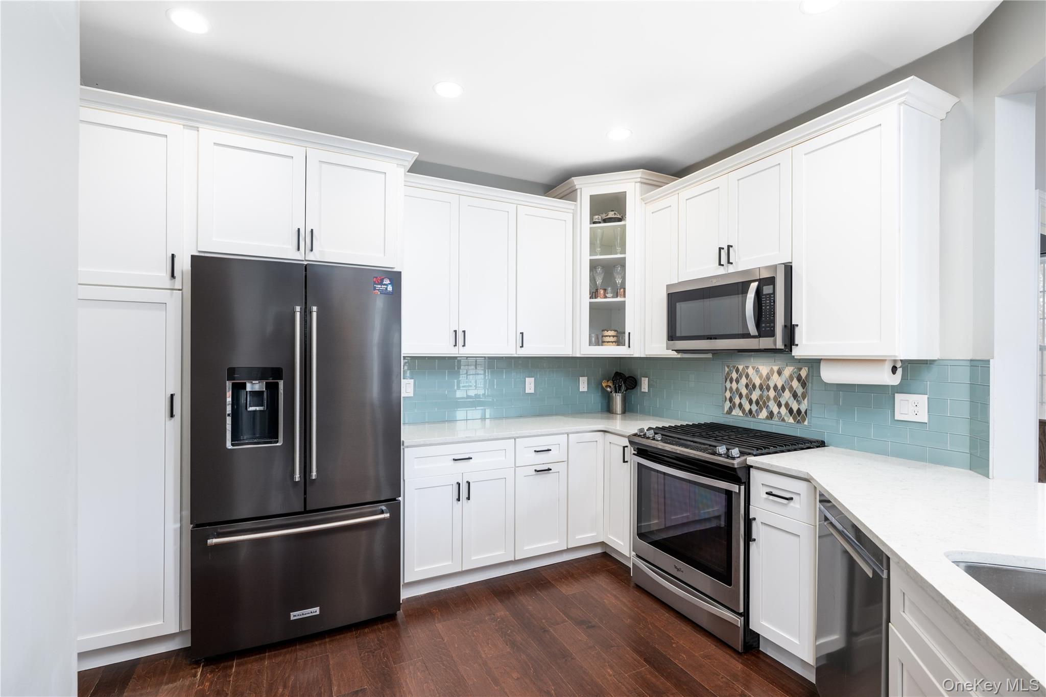 Condo Dutch  Dutchess County, NY 12590, MLS-945353-22