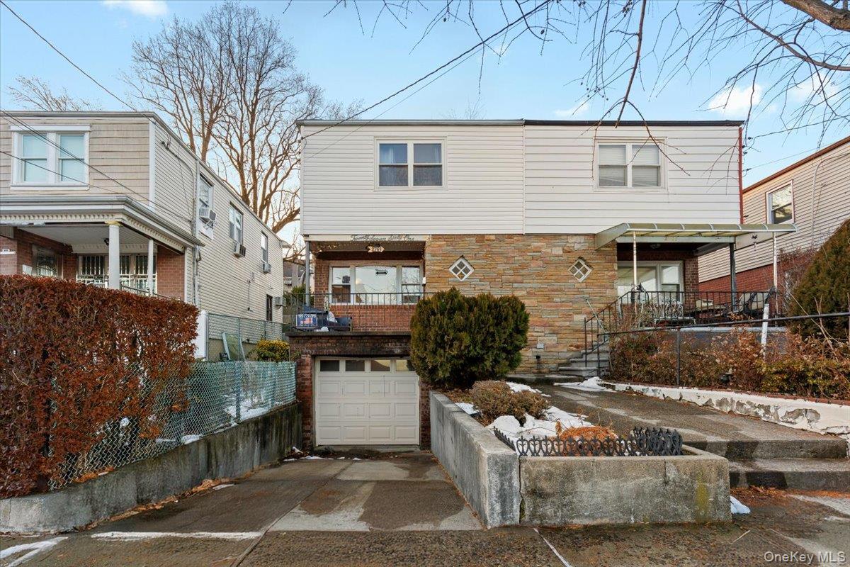 Single Family Hering  Bronx, NY 10469, MLS-945382-2