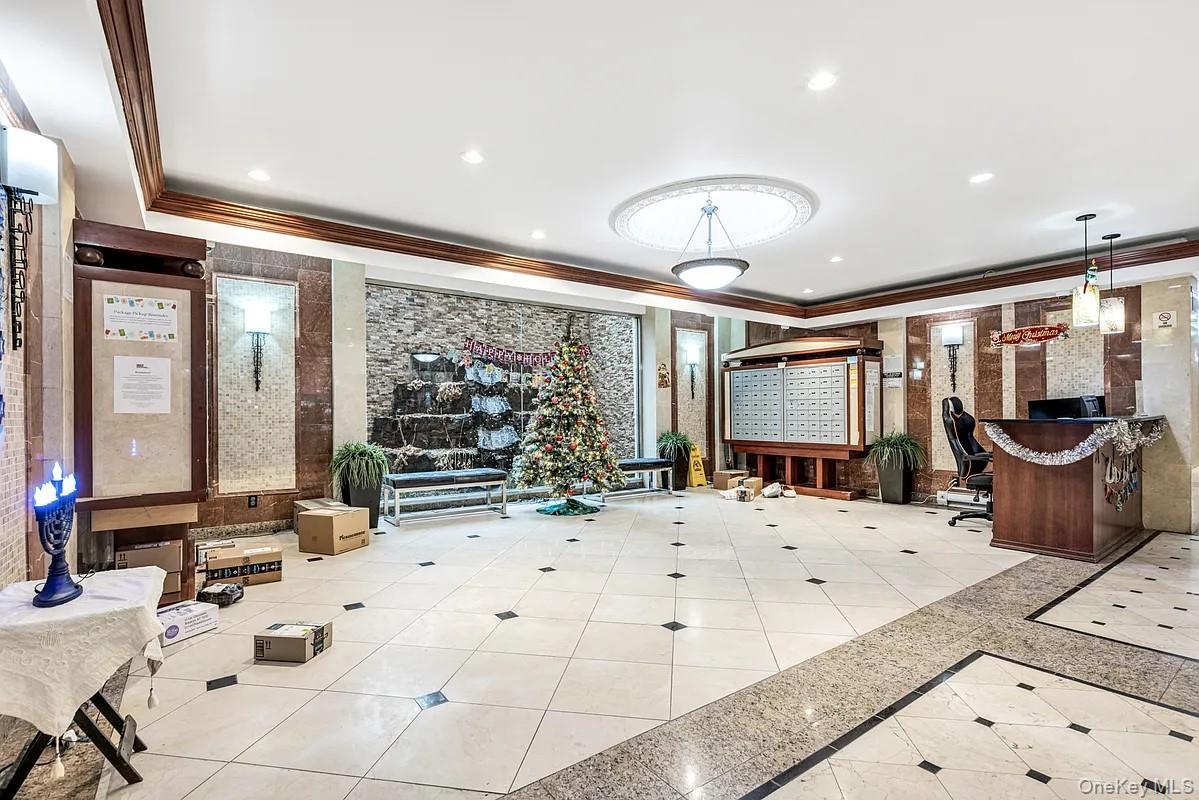 Coop End  Brooklyn, NY 11235, MLS-945406-2