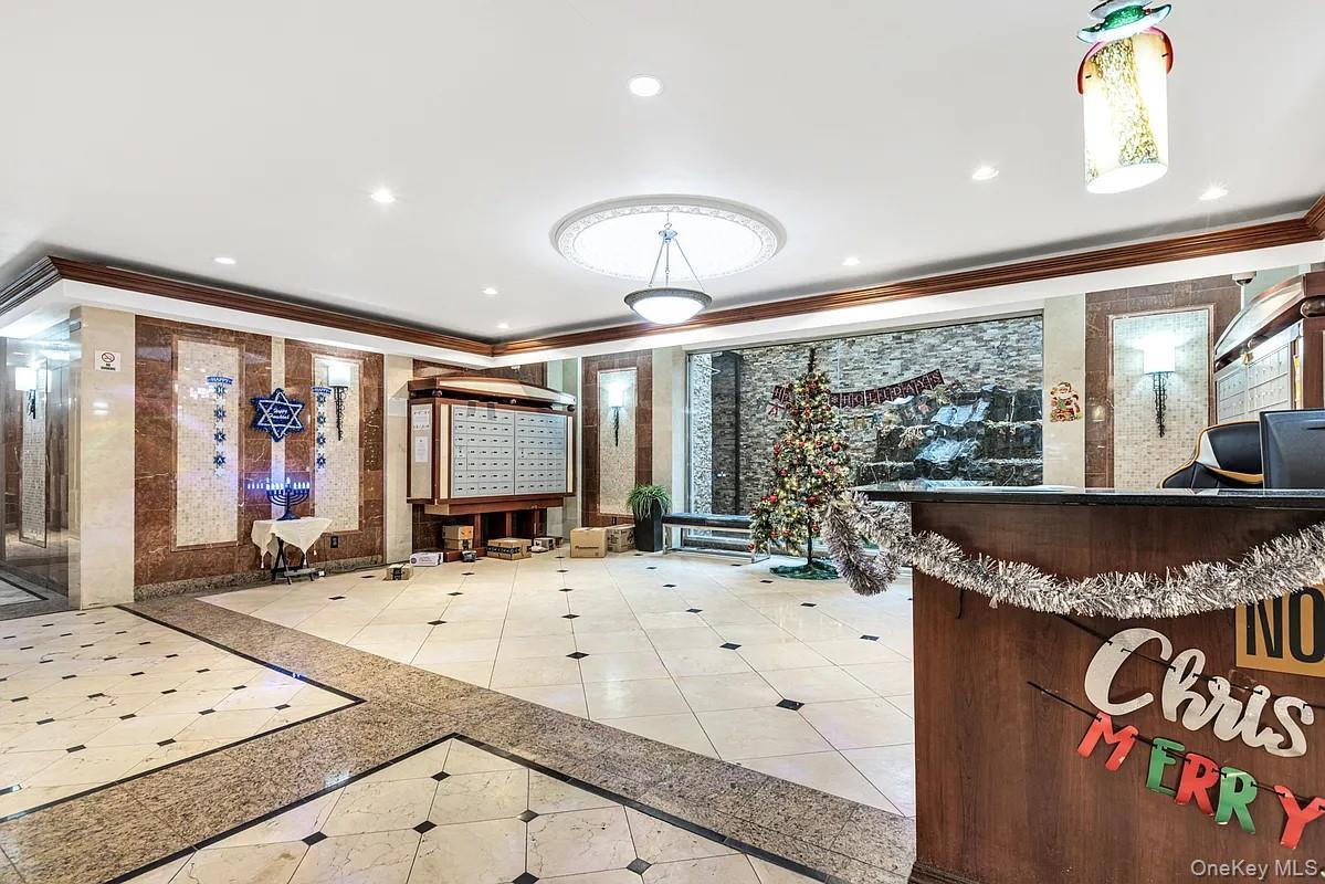 Coop End  Brooklyn, NY 11235, MLS-945406-4