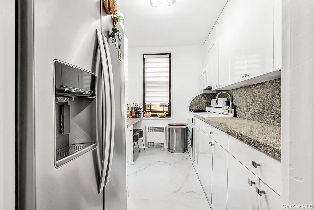 Coop End  Brooklyn, NY 11235, MLS-945406-8