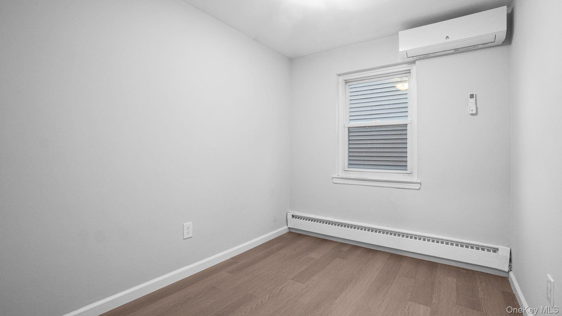 Single Family 229th  Bronx, NY 10466, MLS-945424-13