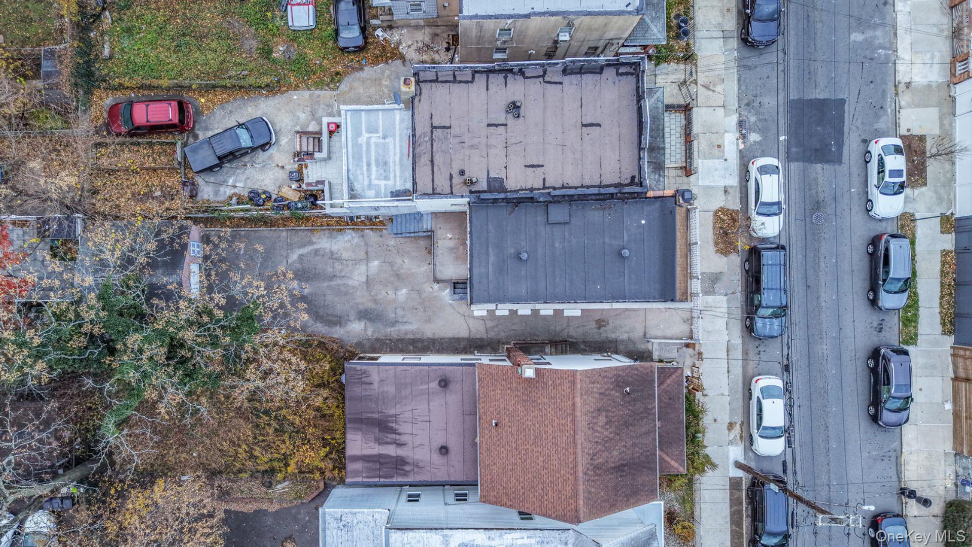 Single Family 229th  Bronx, NY 10466, MLS-945424-23