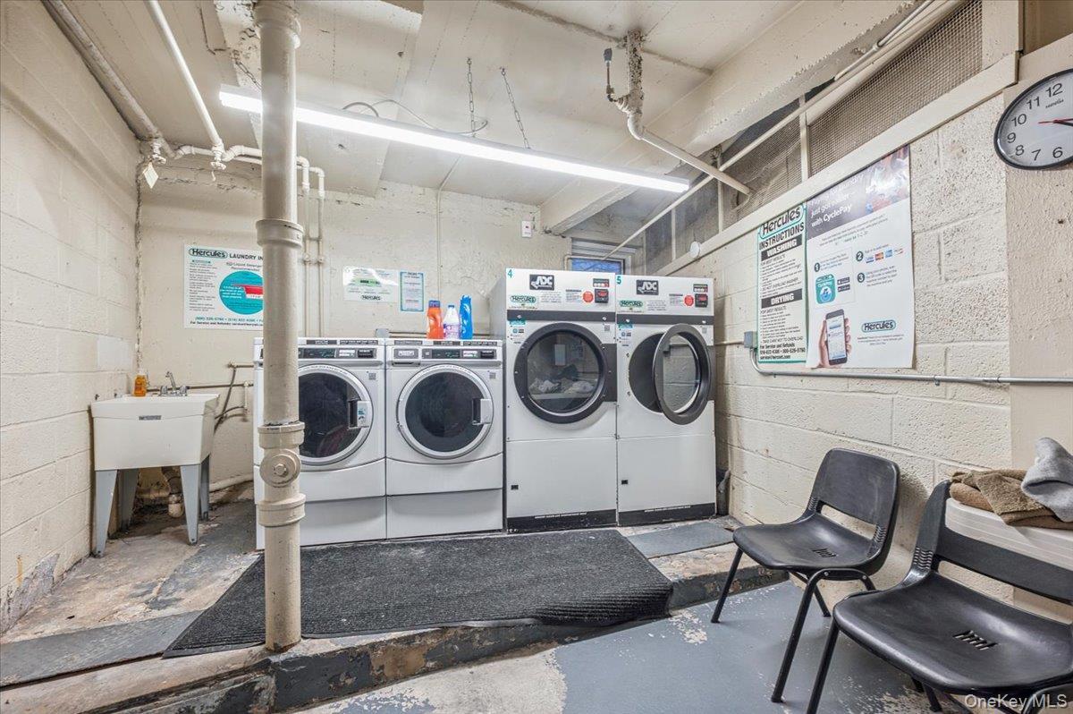 Coop Pelham  Westchester County, NY 10805, MLS-945473-16