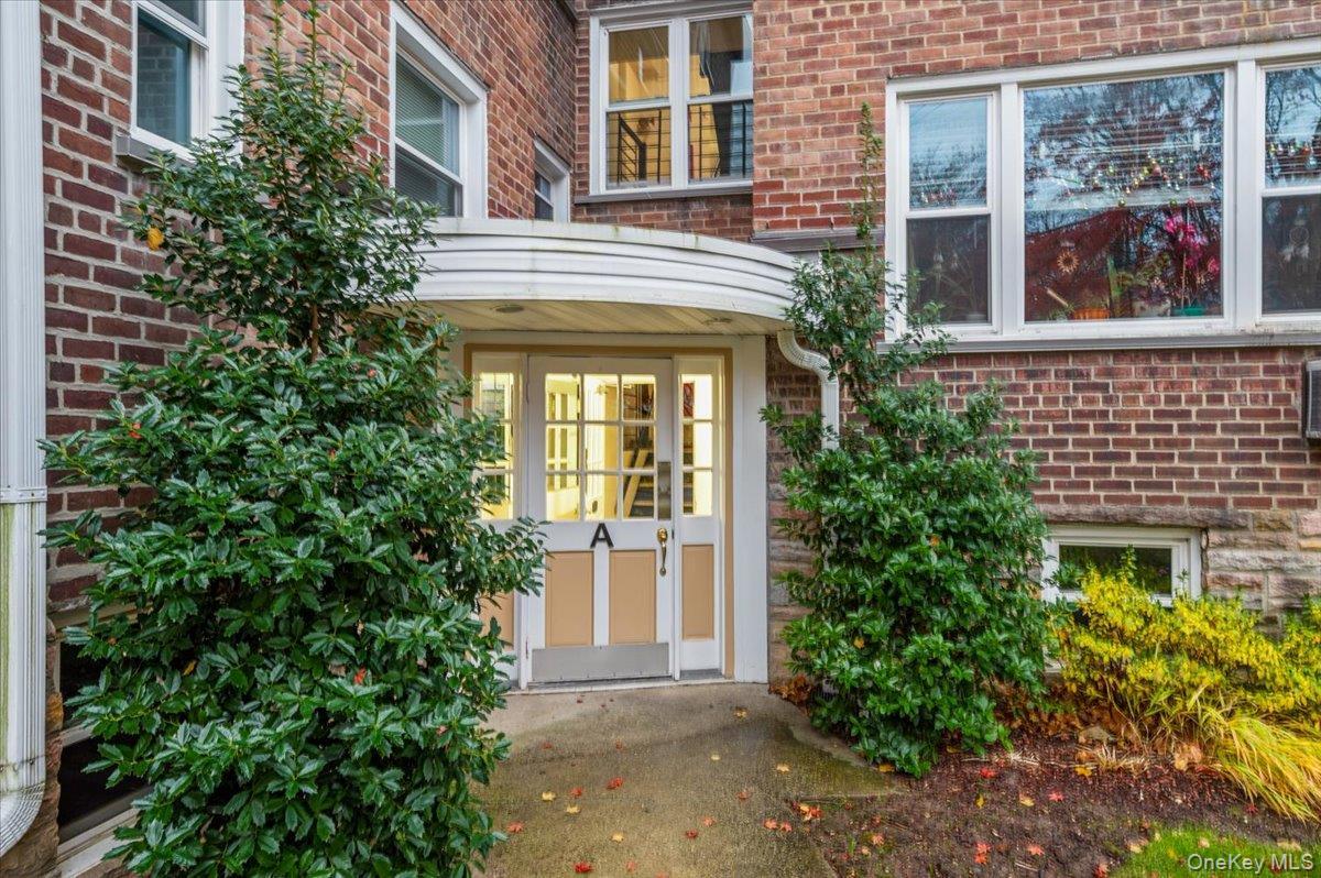 Coop Pelham  Westchester County, NY 10805, MLS-945473-3