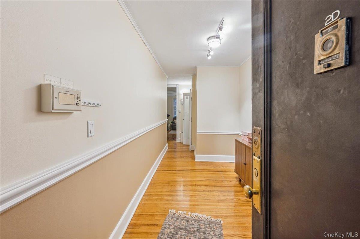 Coop Pelham  Westchester County, NY 10805, MLS-945473-7