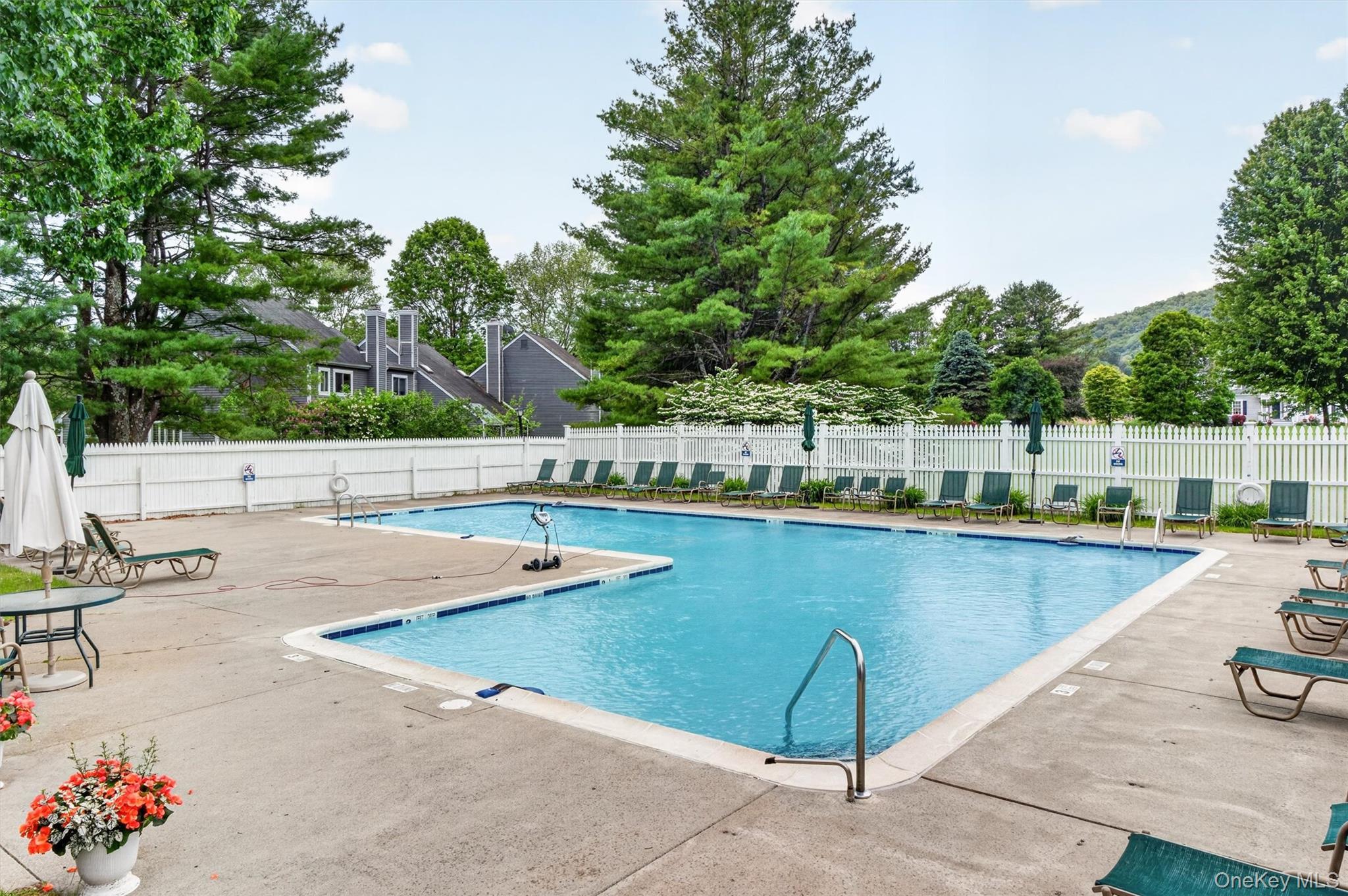 Single Family Red Tail Court  Dutchess County, NY 12564, MLS-945476-41
