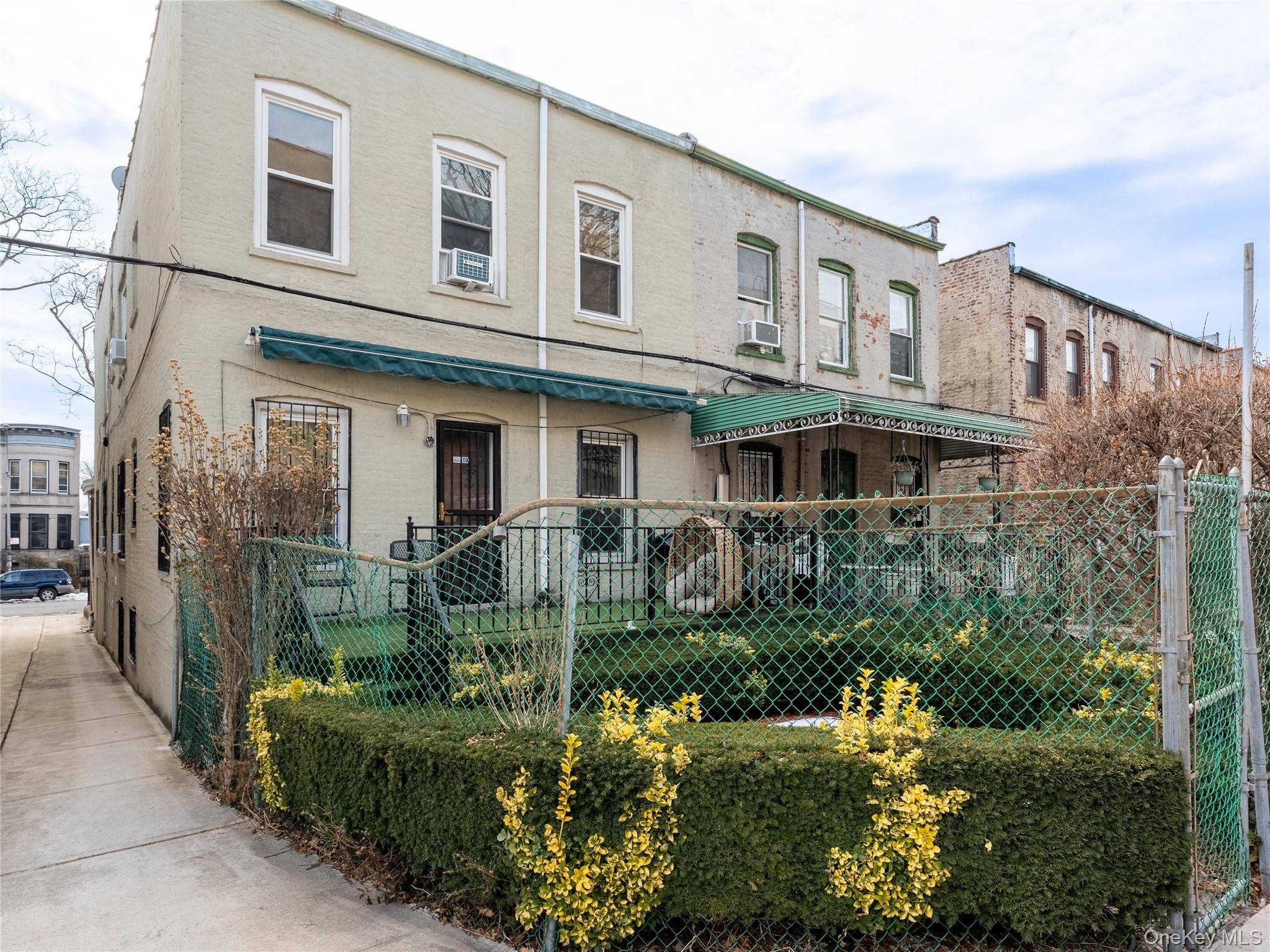 Single Family Carroll Brooklyn, NY 11225, MLS-945526-19