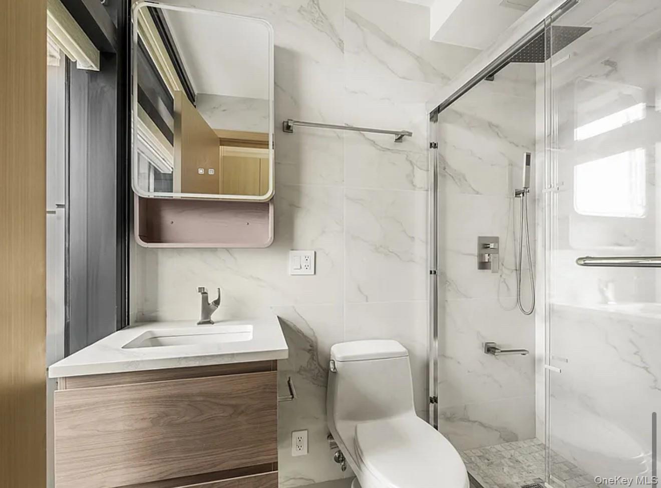 Condo Hunter  Queens, NY 11101, MLS-945545-10