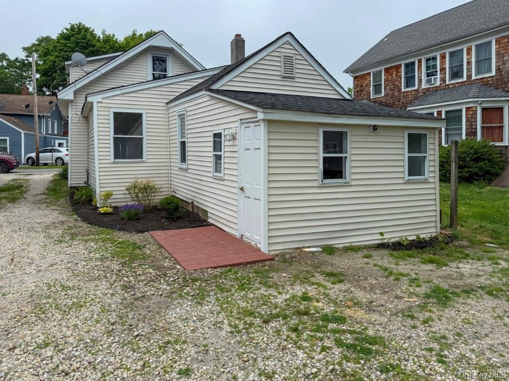 Single Family East  Suffolk County, NY 11901, MLS-945587-5