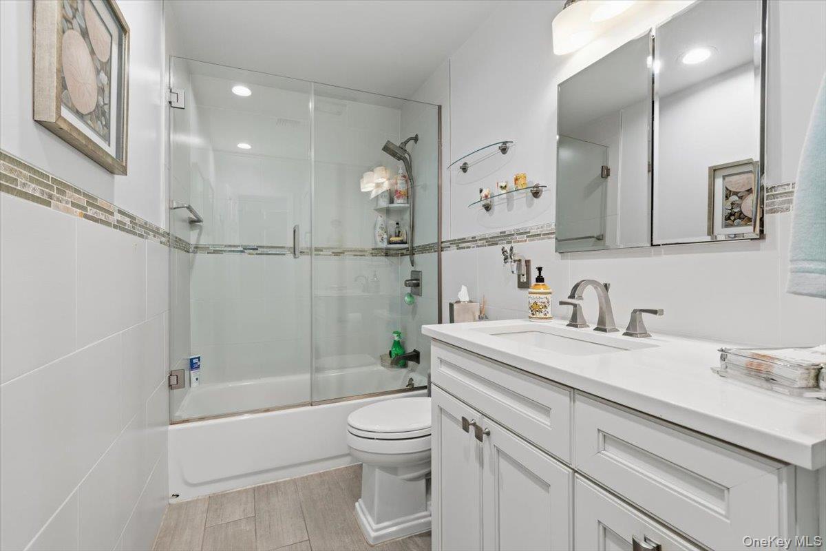 Condo Oceanfront  Nassau County, NY 11561, MLS-945592-13