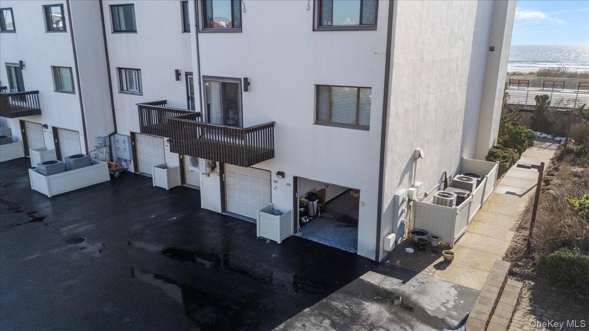 Condo Oceanfront  Nassau County, NY 11561, MLS-945592-20