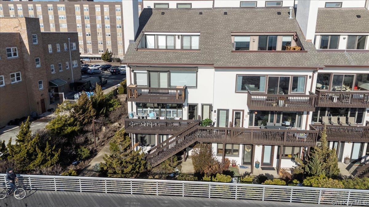 Condo Oceanfront  Nassau County, NY 11561, MLS-945592-23