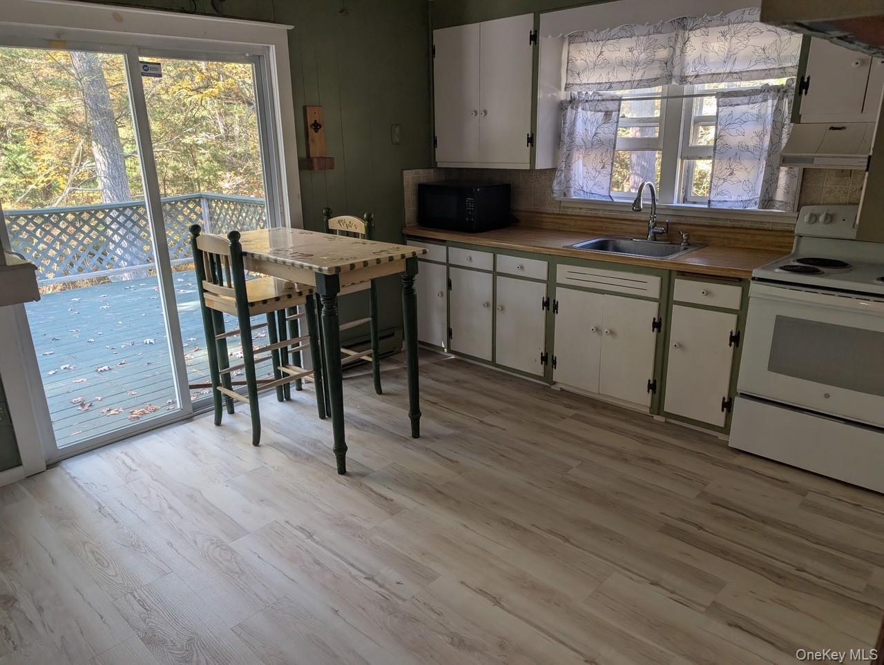 Single Family Park  Sullivan County, NY 12792, MLS-945612-5