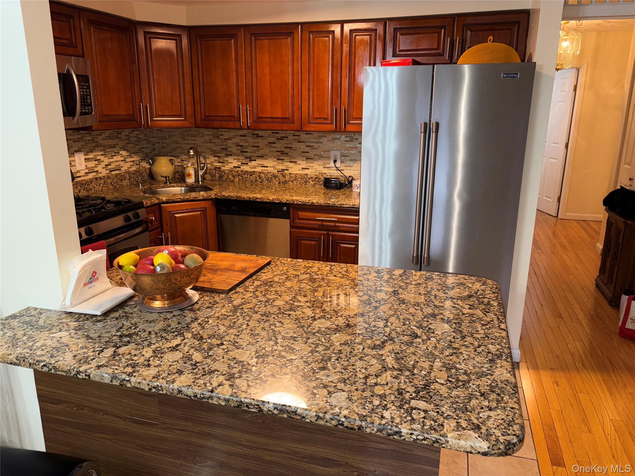 Single Family Elton  Bronx, NY 10451, MLS-945618-7