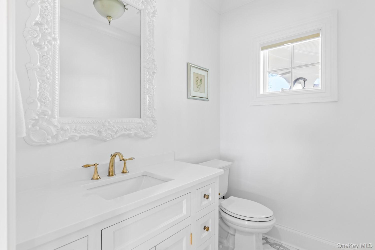 Single Family Ludlow Lane  Suffolk County, NY 11946, MLS-945631-28