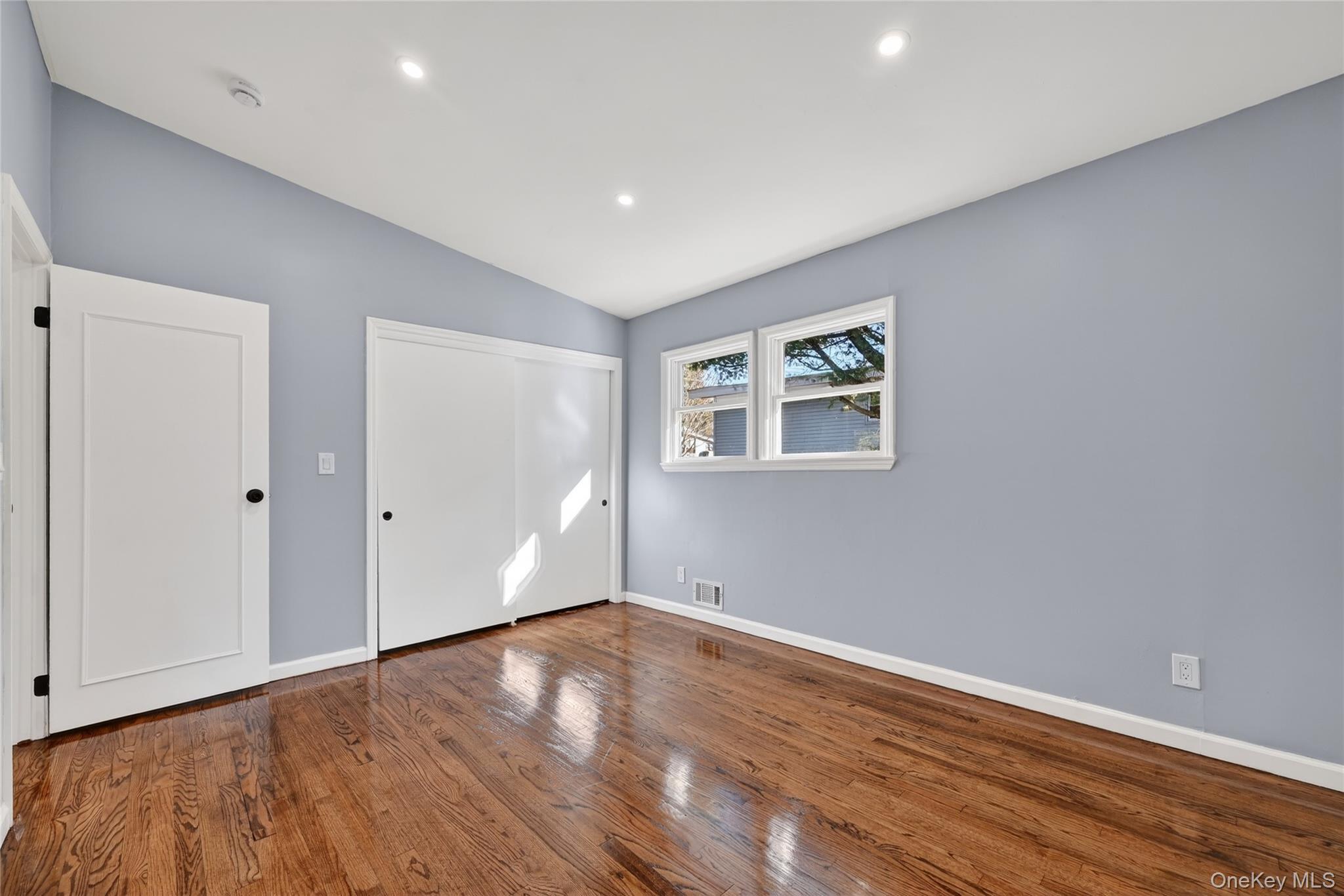 Single Family The Curve  Sullivan County, NY 12775, MLS-945662-18